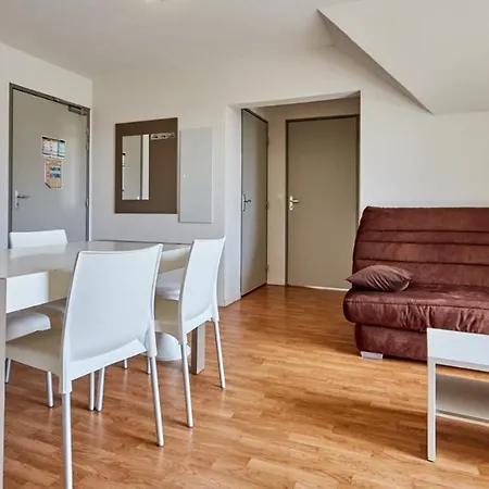 Kompleks wypoczynkowy Vacanceole - Le Domaine De La Corniche - Deauville Sud 3*