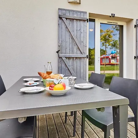 Kompleks wypoczynkowy Vacanceole - Le Domaine De La Corniche - Deauville Sud 3*