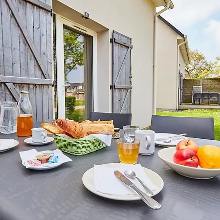 Kompleks wypoczynkowy Vacanceole - Le Domaine De La Corniche - Deauville Sud 3*