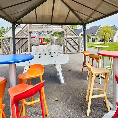 Kompleks wypoczynkowy Vacanceole - Le Domaine De La Corniche - Deauville Sud 3*
