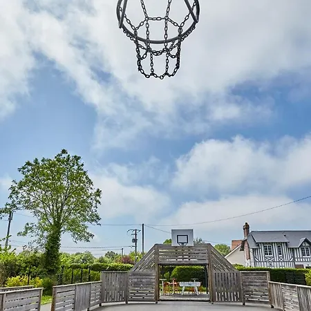 Kompleks wypoczynkowy Vacanceole - Le Domaine De La Corniche - Deauville Sud