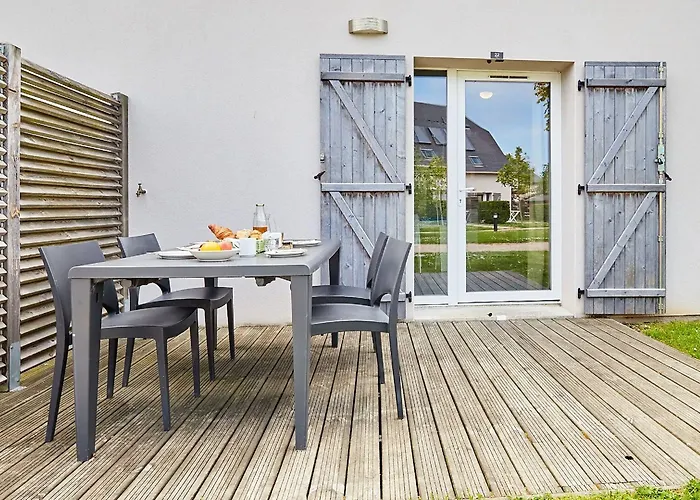 홀리데이파크 Vacanceole - Le Domaine De La Corniche 3*