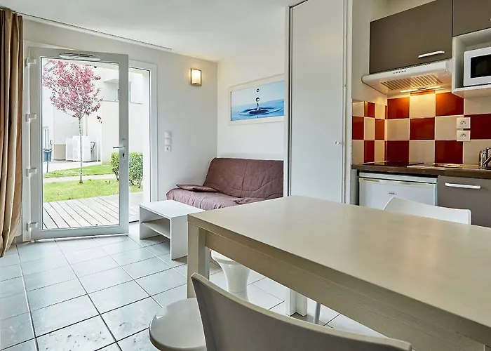 Vacanceole - Le Domaine De La Corniche 3*