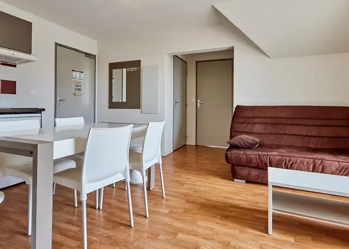 홀리데이파크 Vacanceole - Le Domaine De La Corniche 3*