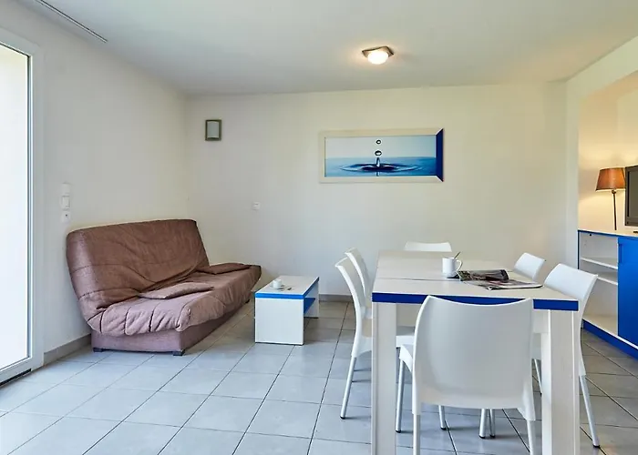 홀리데이파크 Vacanceole - Le Domaine De La Corniche 3*